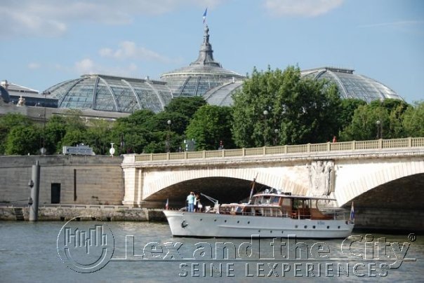 Rondvaart prive luxe jacht Parijs Seine  (14).jpg