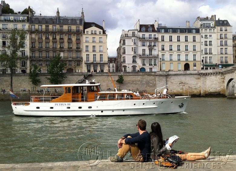 Rondvaart prive luxe jacht Parijs Seine  (30).JPG