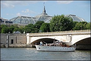 Rondvaart prive luxe jacht Parijs Seine  (14).jpg